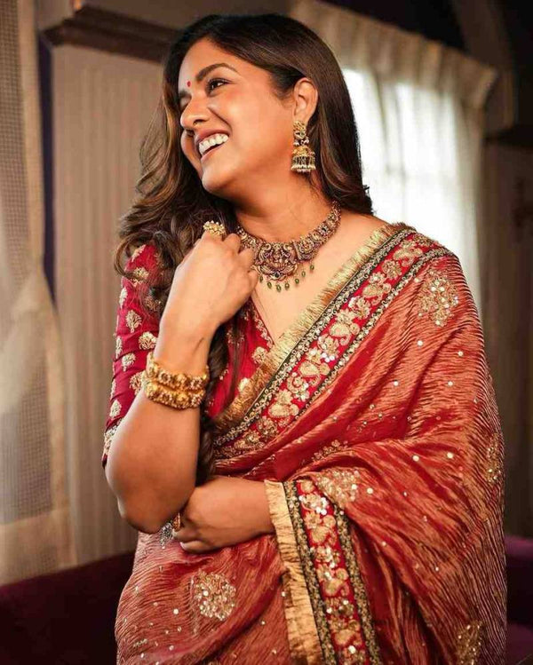 Royal Reverie: Banarasi Crush Elegance