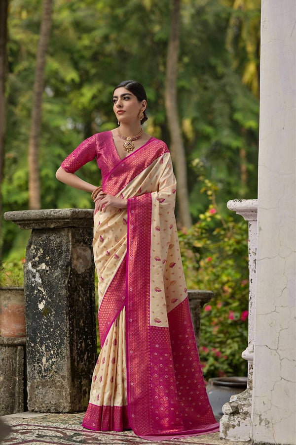 Vows in Velvet: The Wedding Banarasi Silk Collection